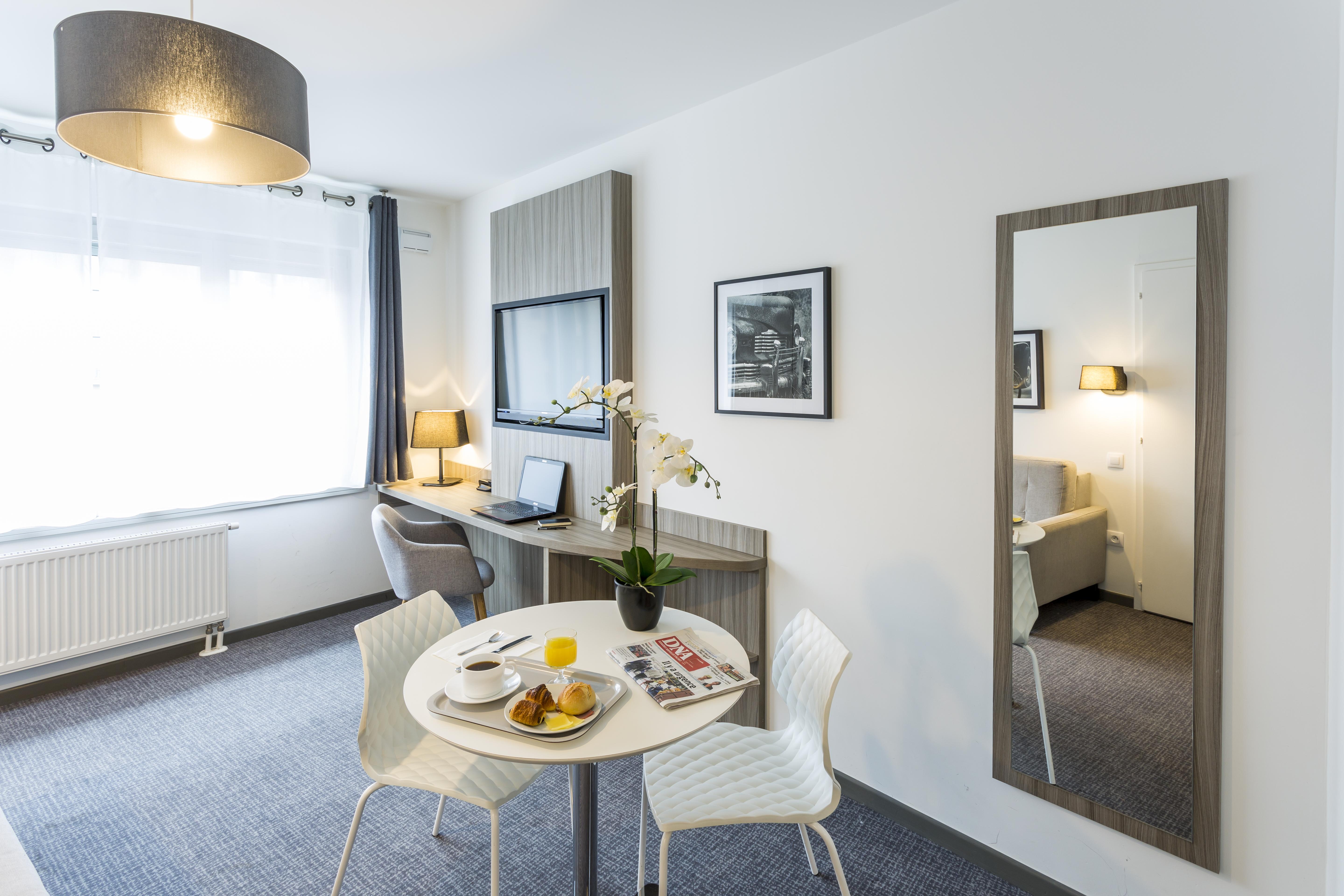 Nemea Appart Hotel Elypseo Strasbourg Port エクステリア 写真